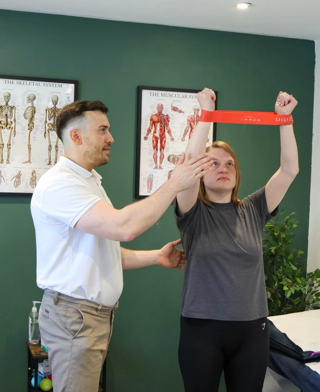 Overhead shoulder exercise using a resistance band